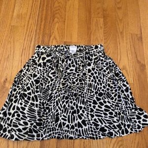 pacsun black and cream dotted skirt